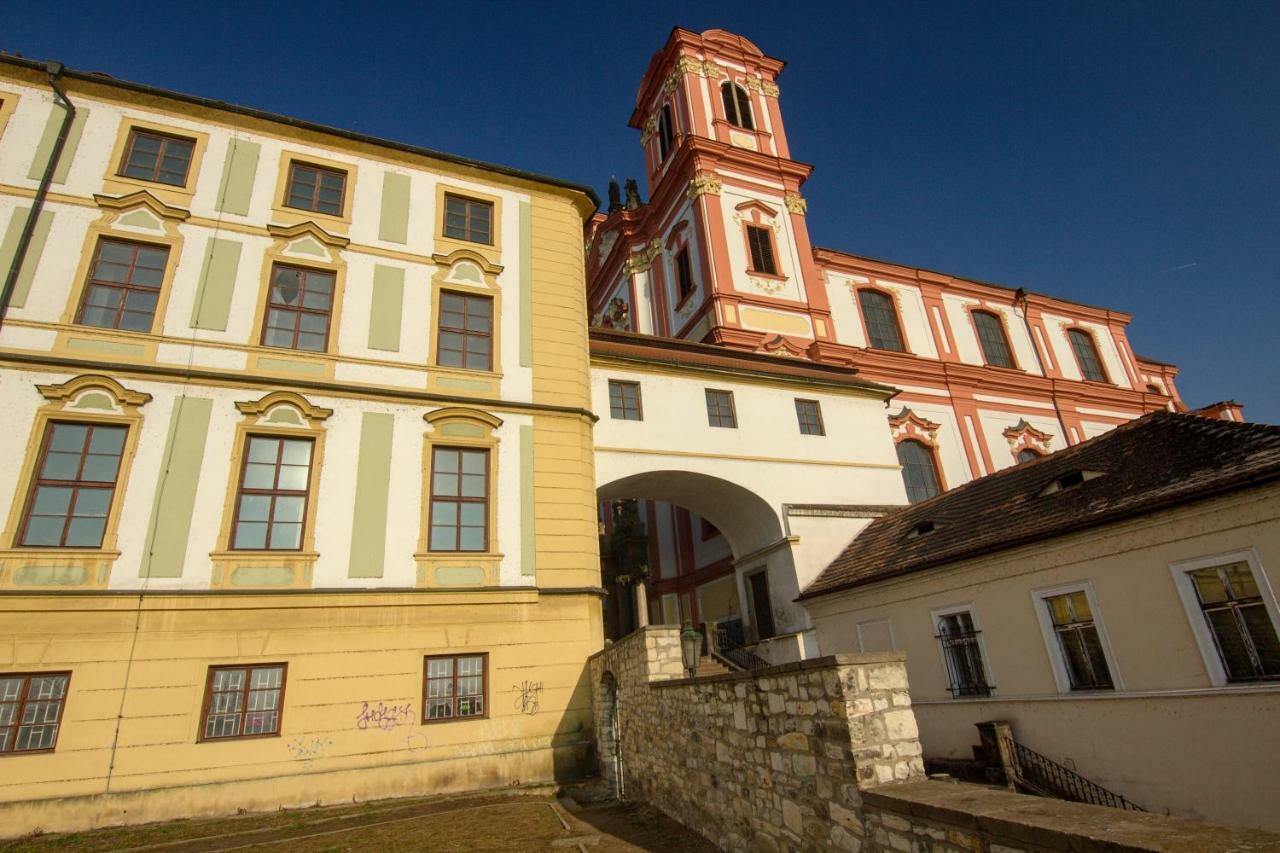 Apartman U Gotickeho Dvojcete Літомержице Екстер'єр фото
