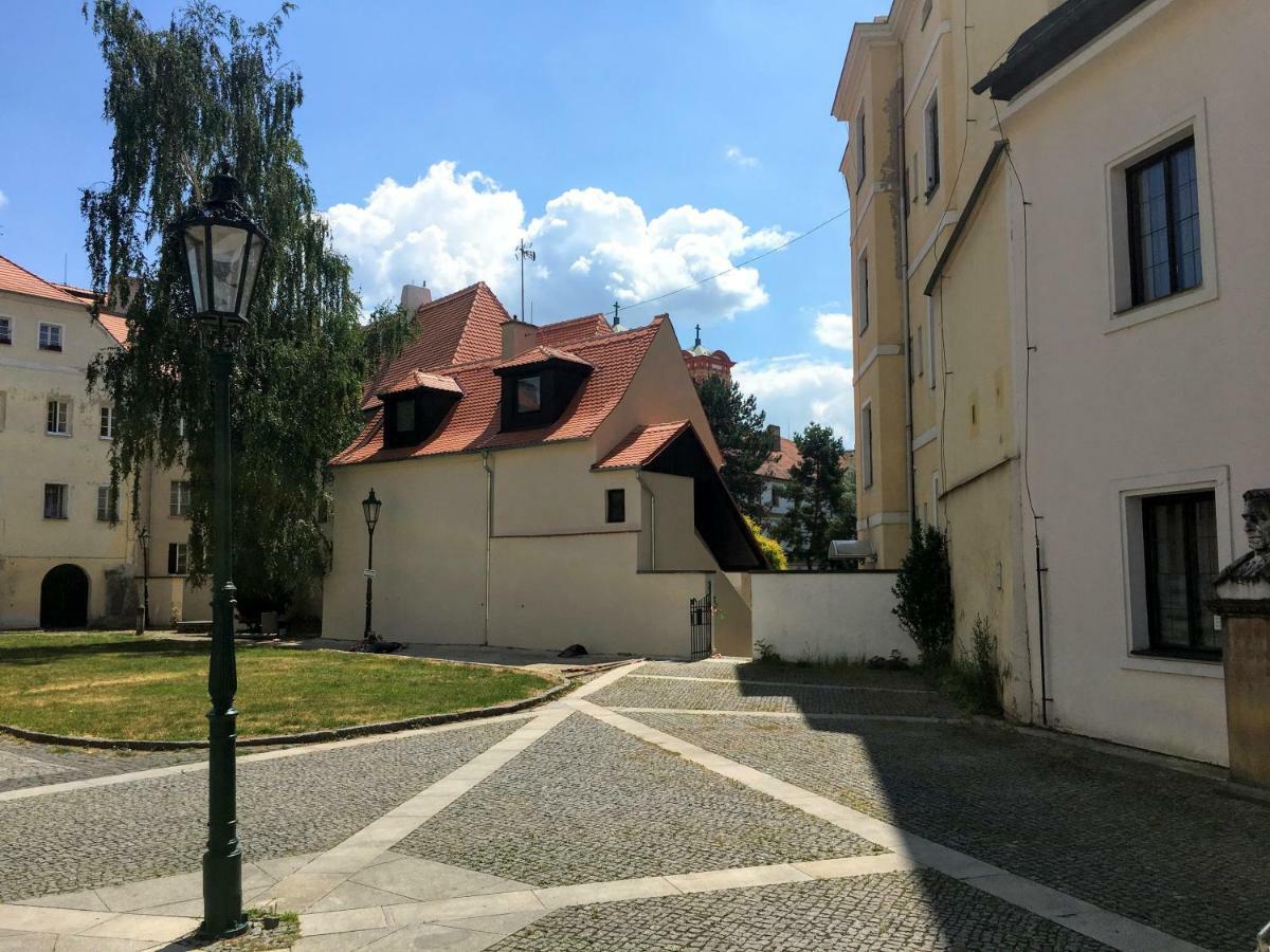 Apartman U Gotickeho Dvojcete Літомержице Екстер'єр фото
