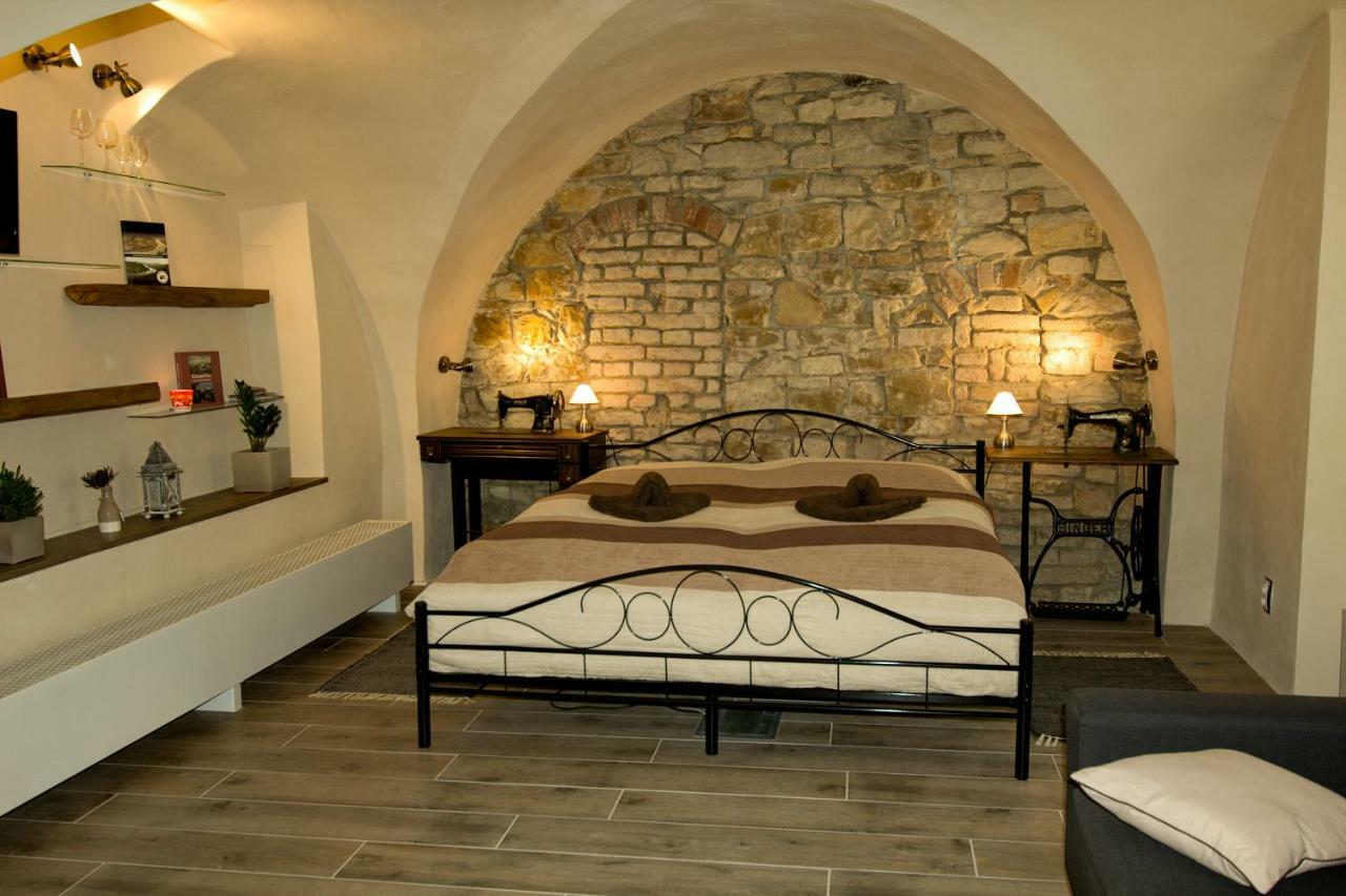 Apartman U Gotickeho Dvojcete Літомержице Екстер'єр фото